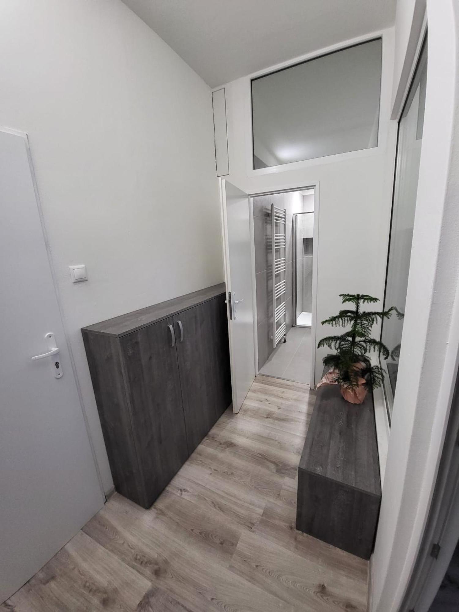 Apartman โนวา บายา ภายนอก รูปภาพ